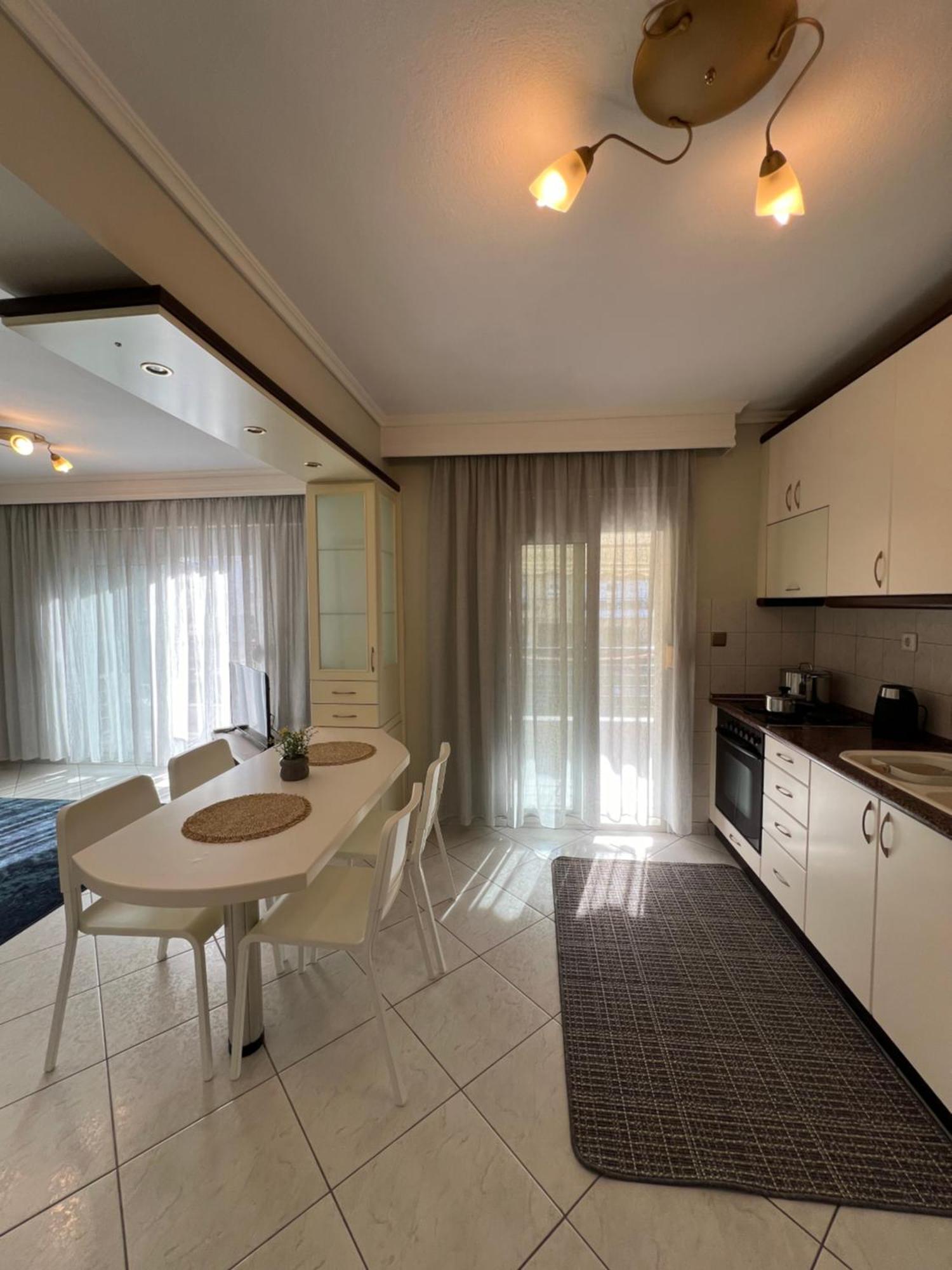 Parma'S Pool Apartment Peraía Extérieur photo
